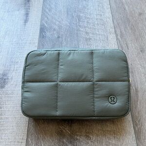 Lululemon Quilted Grid Belt Bag in Grey Sage